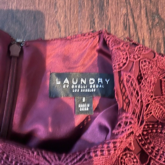 Laundry By Shelli Segal Red Sheath Dress with Bell Sleeves - Picture 4 of 9